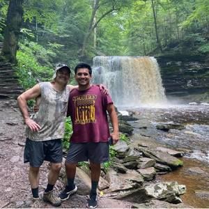 Meet your Posher, Carlos